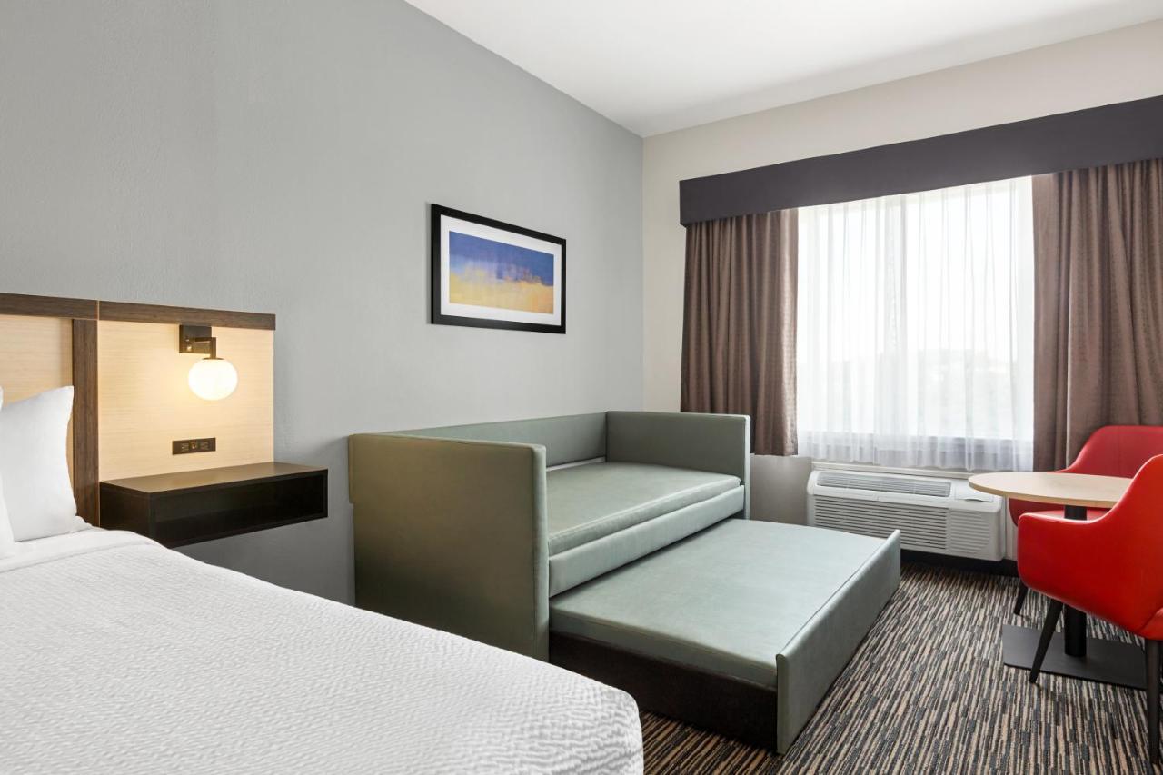 Ramada By Wyndham Hotel 3*