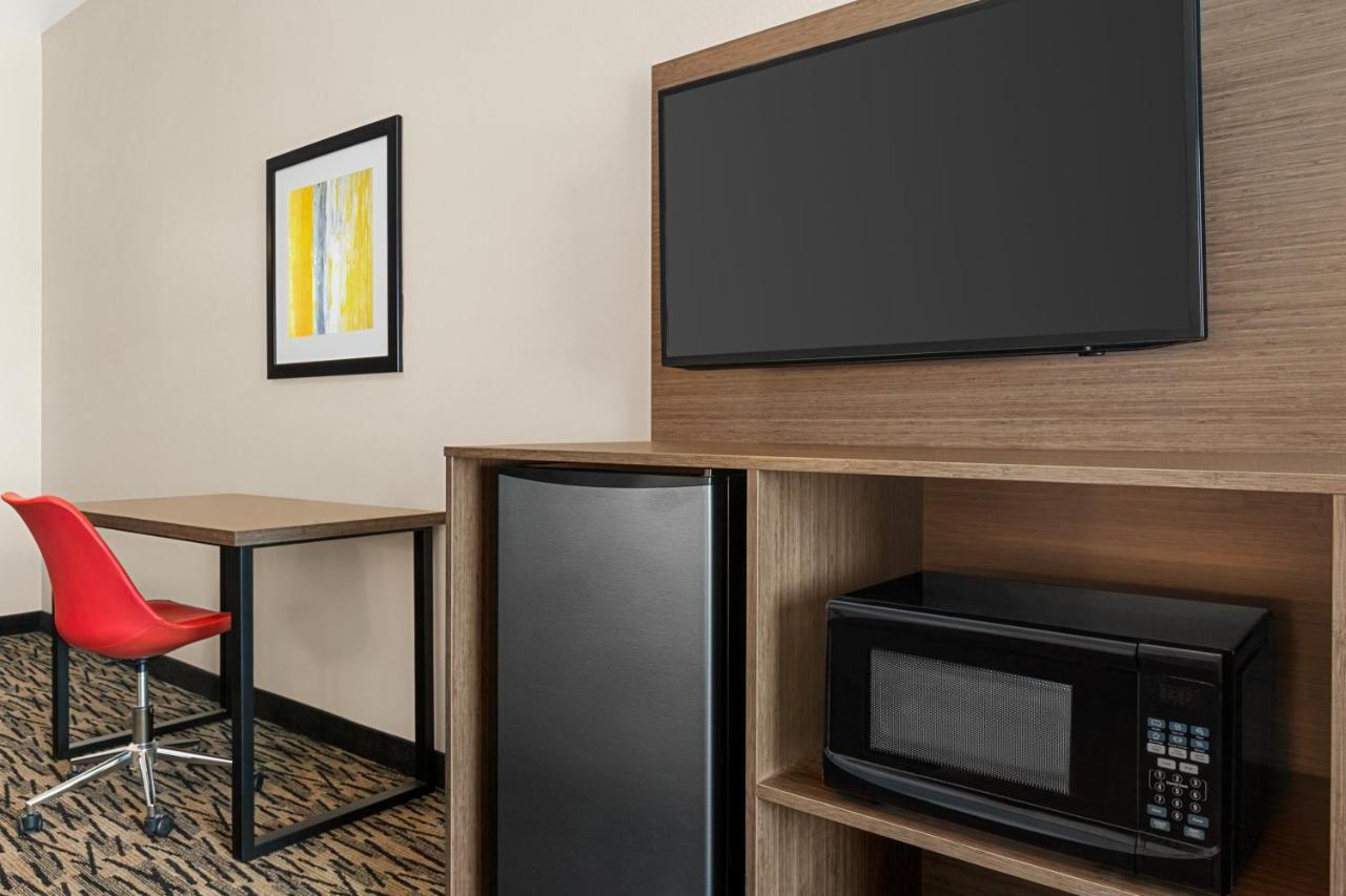 Ramada By Wyndham