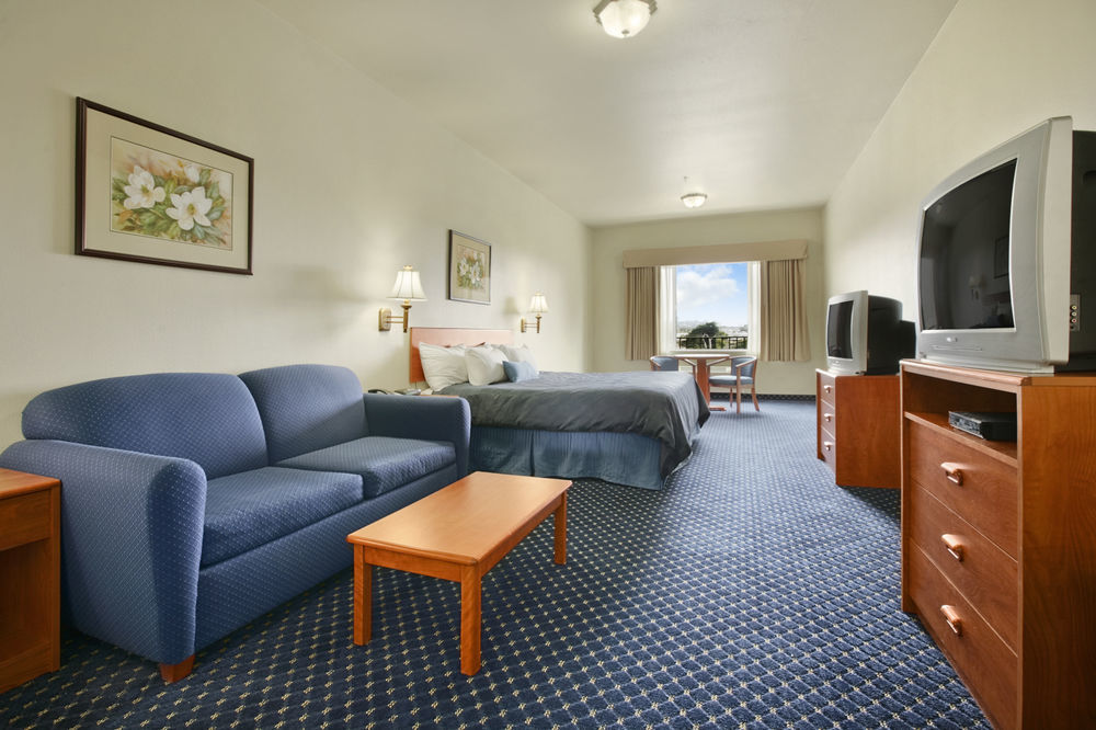 Ramada By Wyndham Hotel