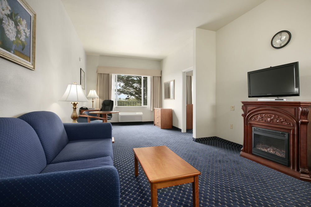 Hotel Ramada By Wyndham 3*