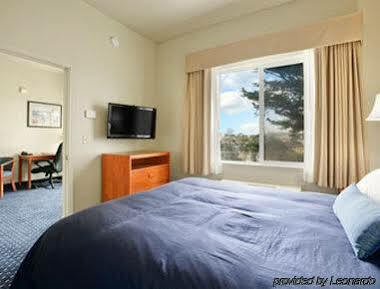 Ramada By Wyndham Marina